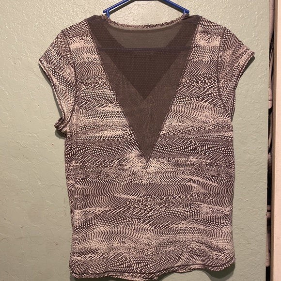 Lululemon - Picture 4 of 5